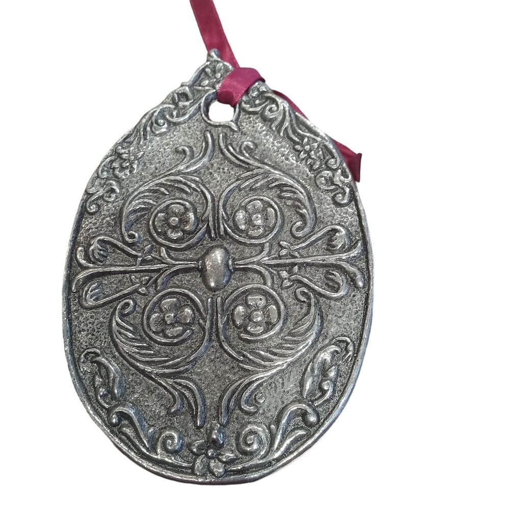 Vintage 1997 Grandmothers Love Pewter Tone Ornament Plaque Carson Statesmetal